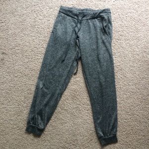 grey sweatpants